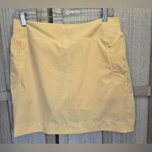 Athleta Womens Yellow Athletic Skirt Zippered Pockets, Built-in Shorts Size 10